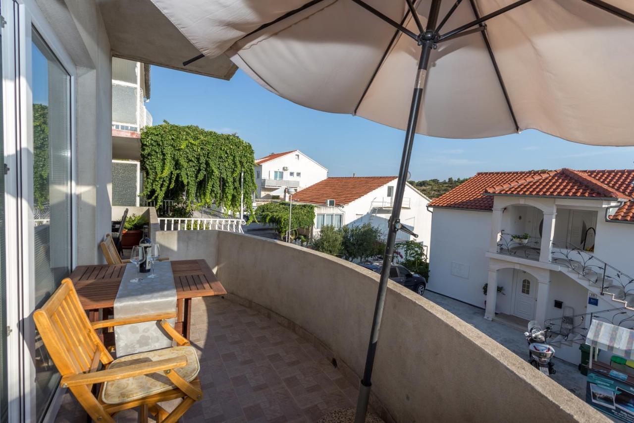 Apartman Lucy Hvar Town Exterior foto